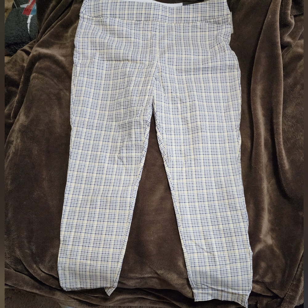 Maurices Pull On Skinny Ankle XL